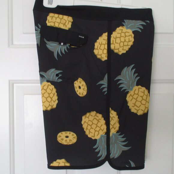Hurley Phantom Mens Stretch Black Pineapple Swim Board Short NWOT - Size 34W - Picture 2 of 6